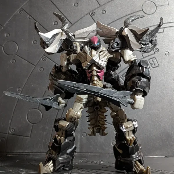 Transformers Age of Extinction - Deluxe Class : Black Knight Slug