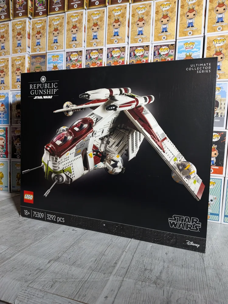 LEGO Star Wars #75309 - Republican Gunship Ultimate Collector Series