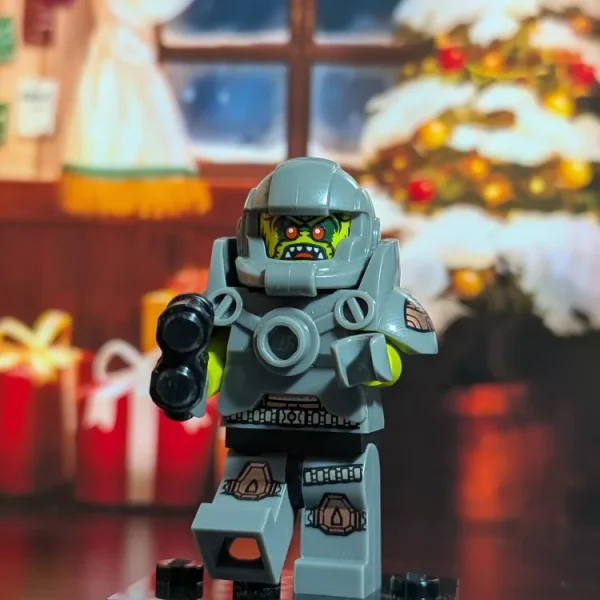 LEGO Minifigures - Alien Avenger