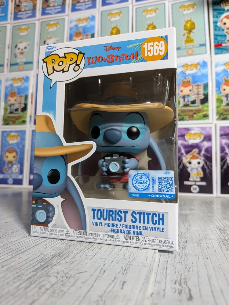 Funko Pop Disney #1569 - Tourist Stitch