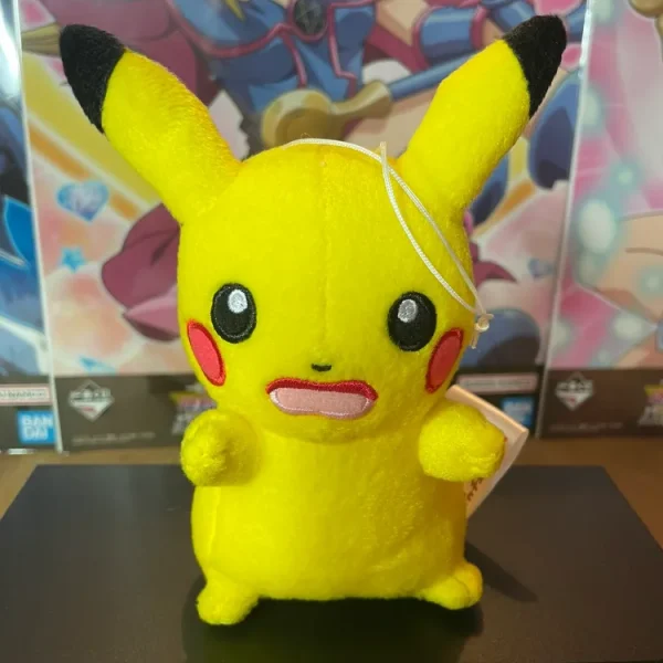 Pokémon – Peluche Pikachu Mania (C) Banpresto 16 cm
